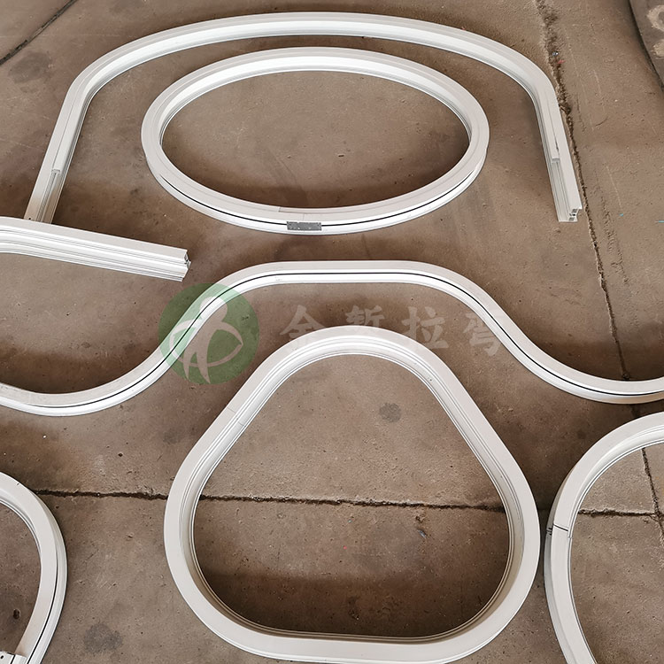 断桥铝椭圆拉弯