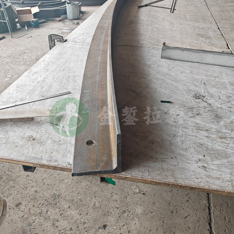 160X160X14角钢拉弯