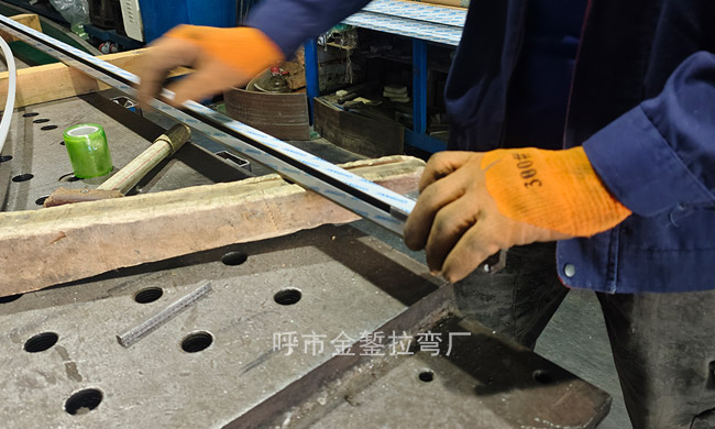 兰州型材拉弯工艺的定制服务：量身打造曲线的艺术